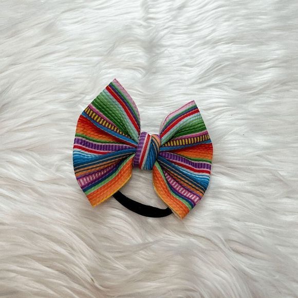 Serape Print Bummies and Bow set for Baby's birthday, smash cake, photo shoot - Picture 4 of 4
